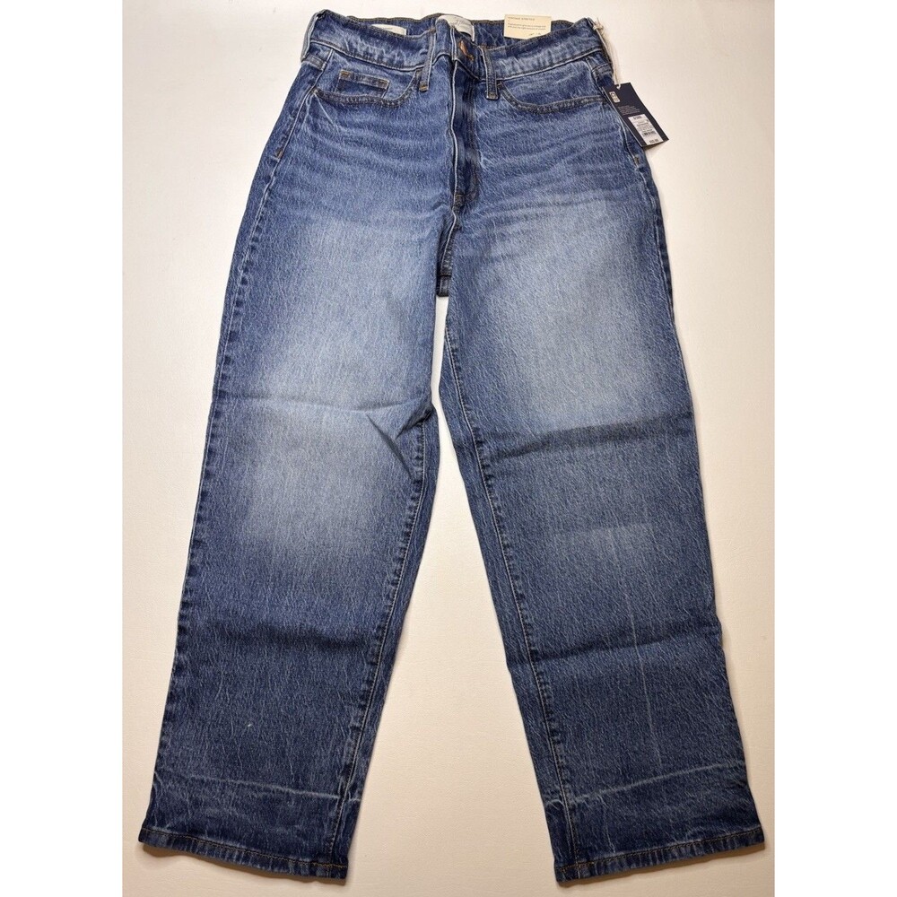 NWT Universal Thread Women’s 6/28S Vintage Straight Jeans Medium Wash